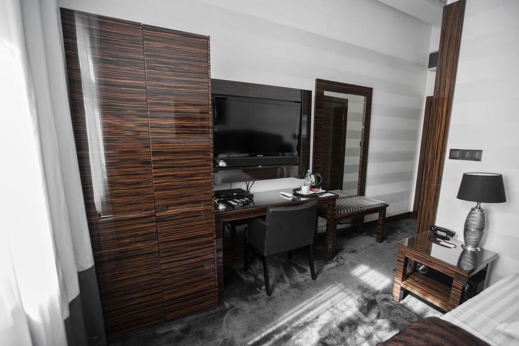 Hotel Europa Kaliszki Exteriér fotografie