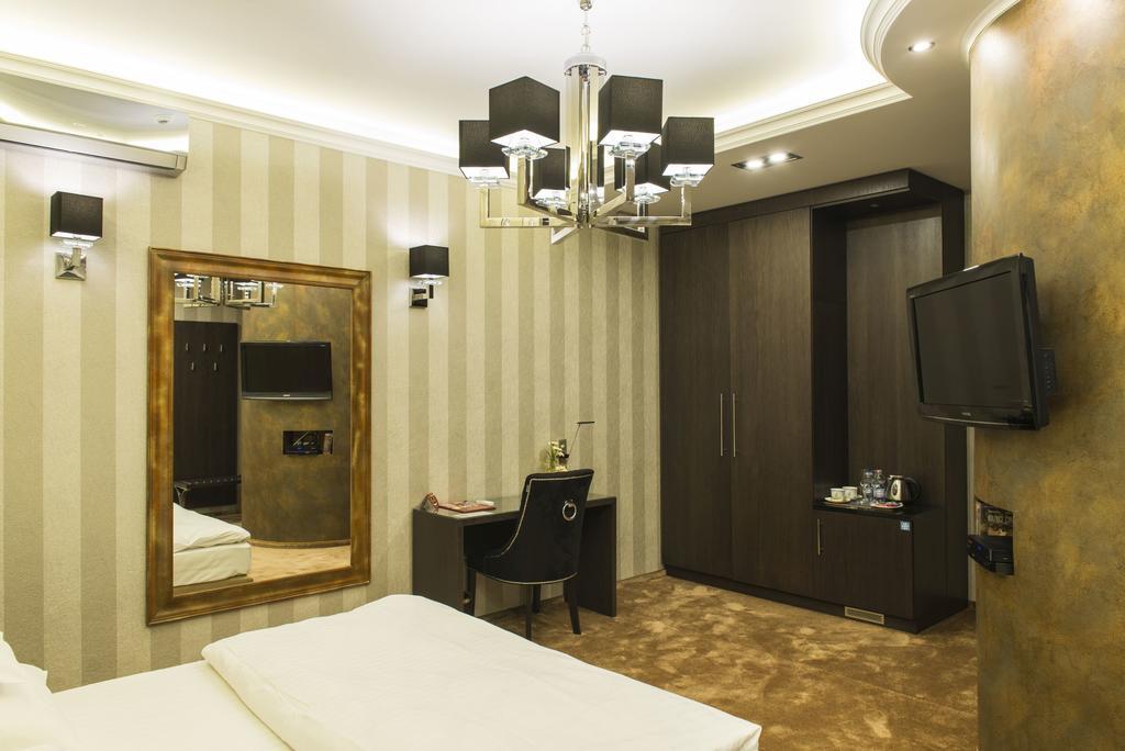 Hotel Europa Kaliszki Exteriér fotografie