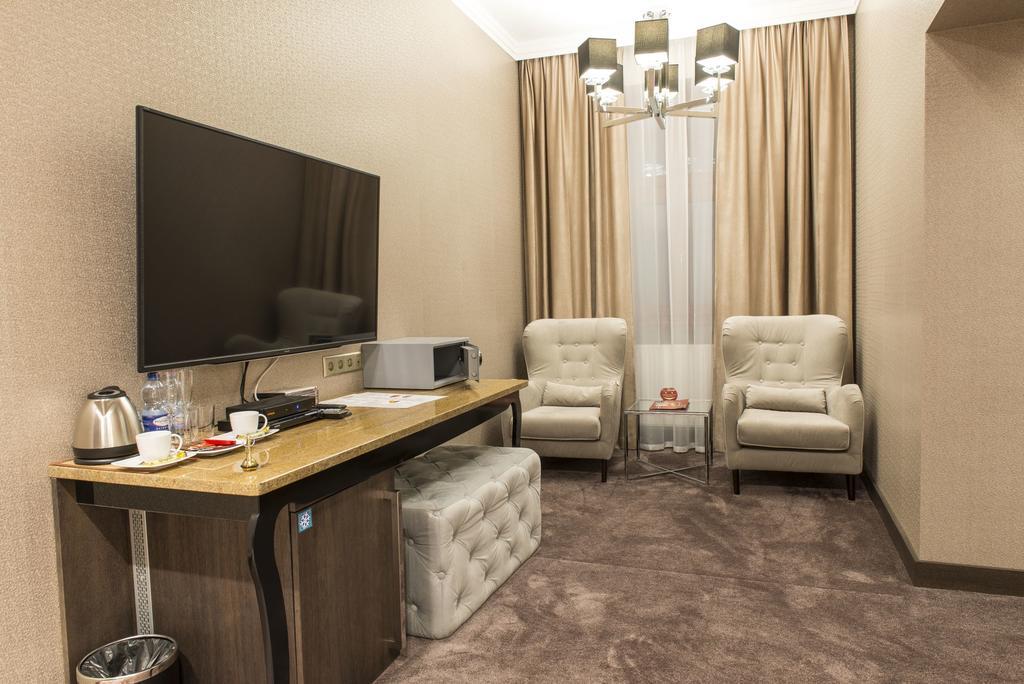 Hotel Europa Kaliszki Exteriér fotografie