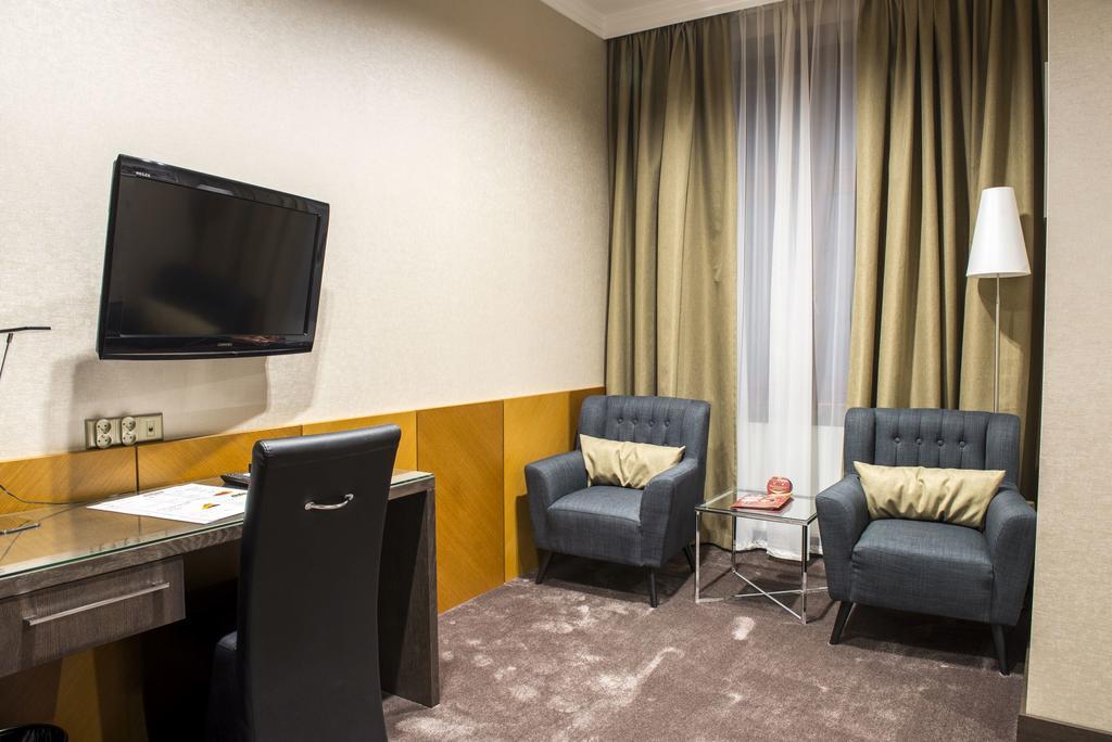 Hotel Europa Kaliszki Exteriér fotografie