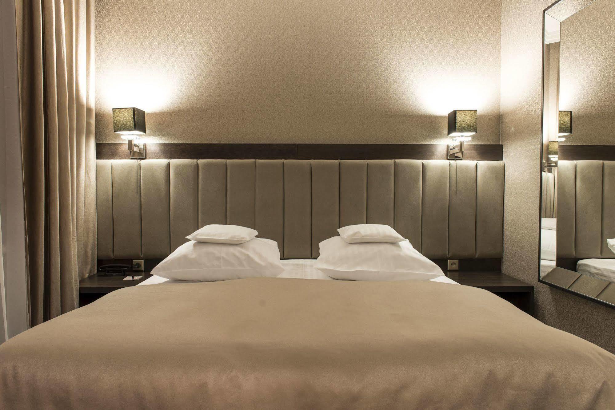 Hotel Europa Kaliszki Exteriér fotografie