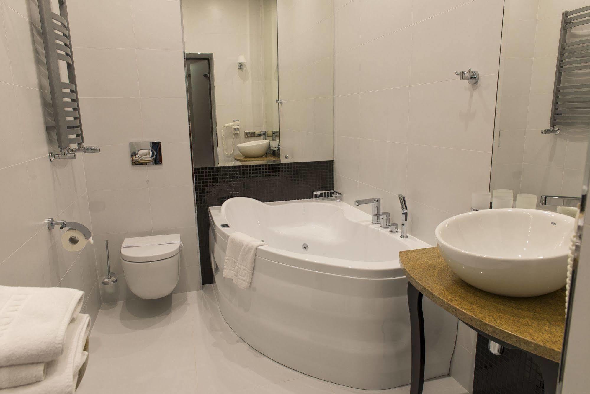 Hotel Europa Kaliszki Exteriér fotografie